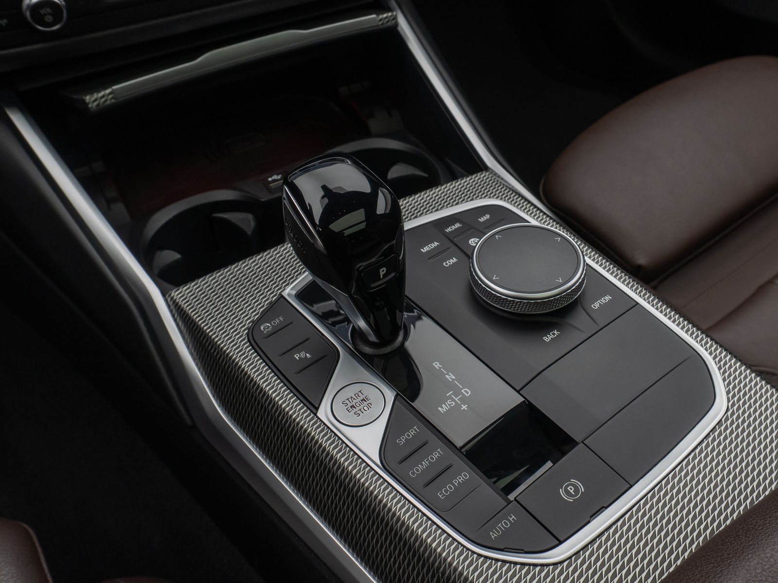 Fahrzeugabbildung BMW 320d  M Sport Panorama Kamera Laser DAB HiFi AHK
