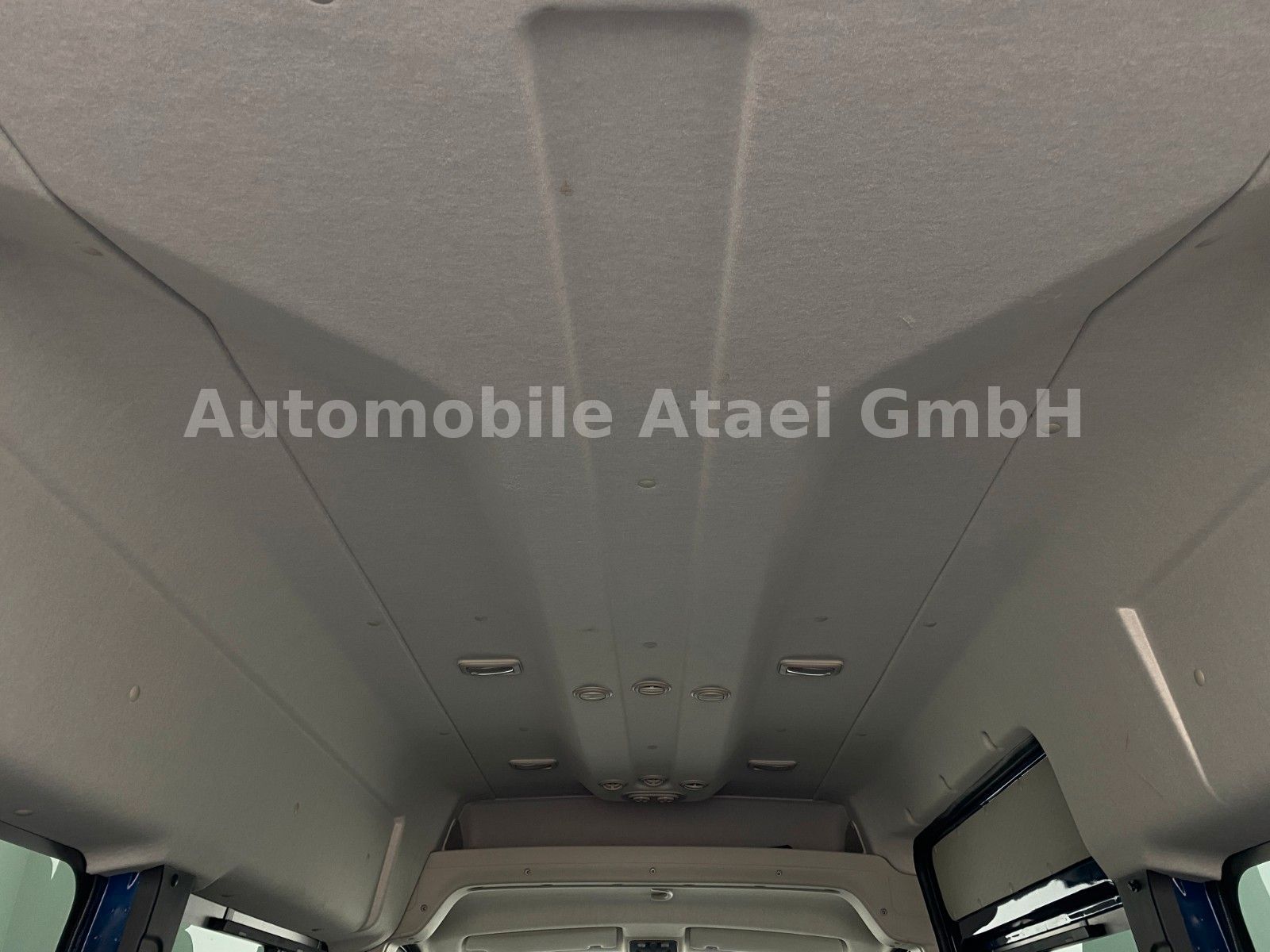 Fahrzeugabbildung Fiat Ducato 140 Erdgas Kombi MAXI 9-SITZE (4012)