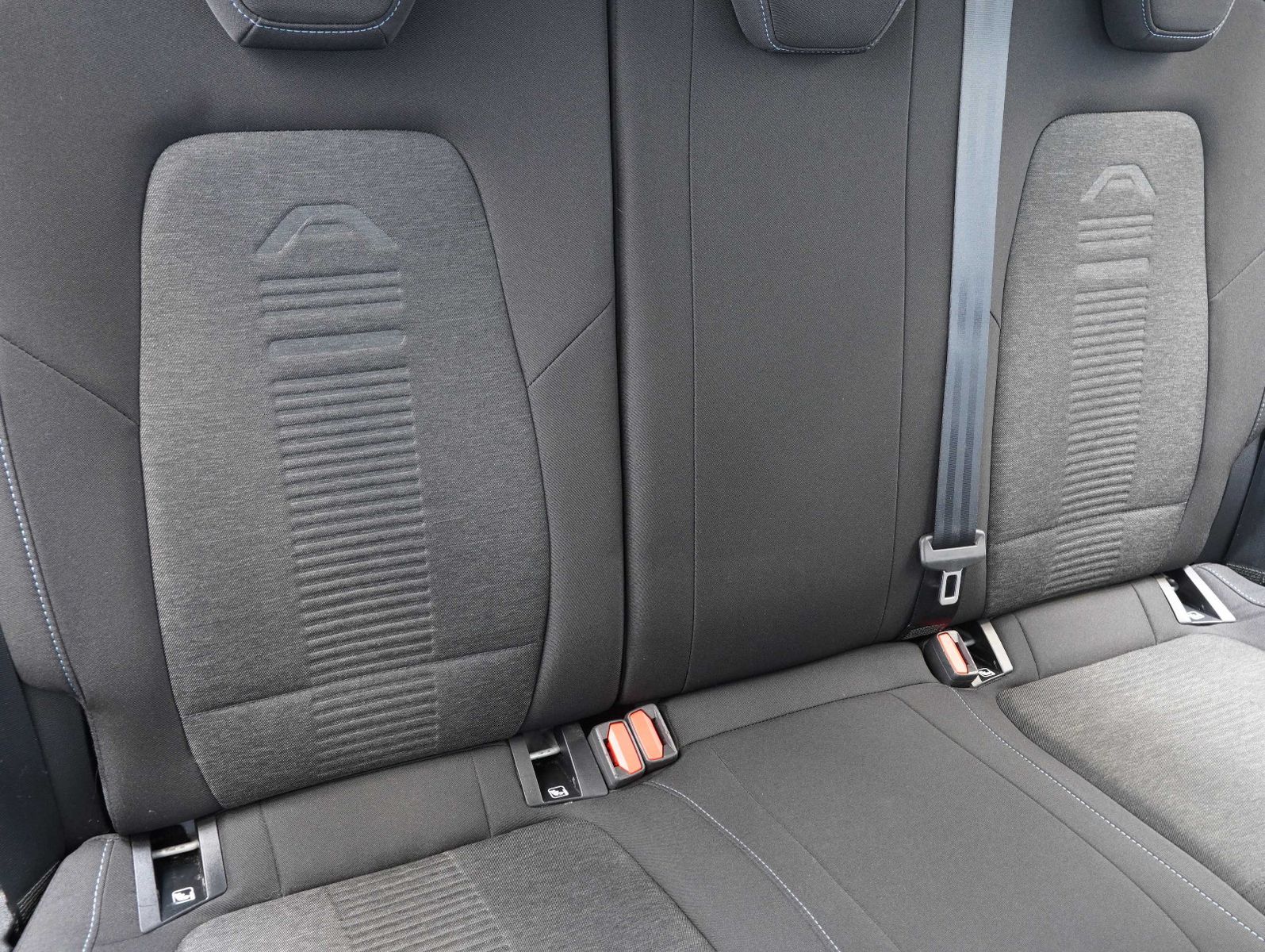 Fahrzeugabbildung Ford Focus Turnier 1.5 EcoBlue Active LED/NAVI/KAMERA