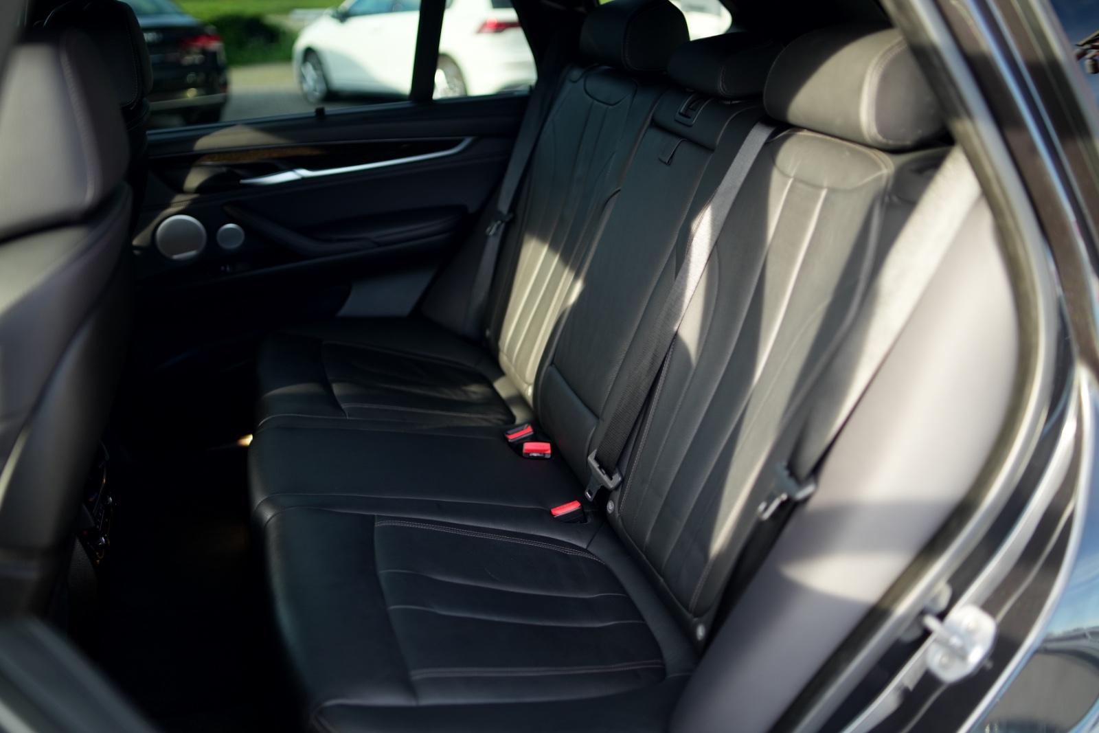 BMW X5 xDrive 50i Bang&Olufsen HUD Softclose AHK