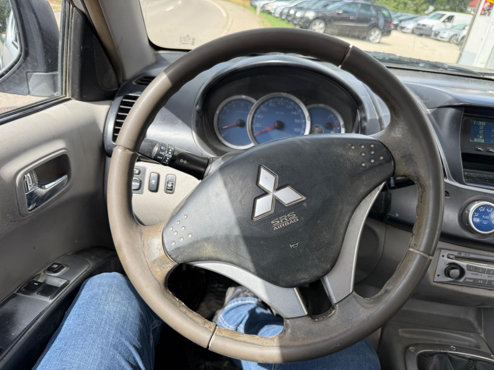 Mitsubishi L200 Intense Club Cab 4WD/ Klima/Euro4/Allrad/