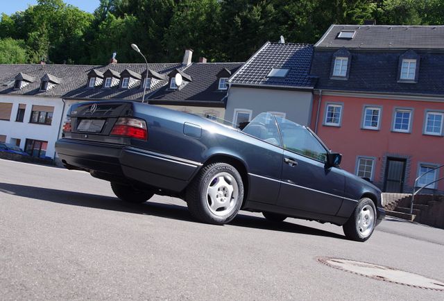 Mercedes-Benz E 200 Cabrio*W124,Automatic,Sitzheizung,Tempomat