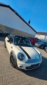 MINI Cooper 1.6 Cabrio - MINI MINI aus 2011: Roadster