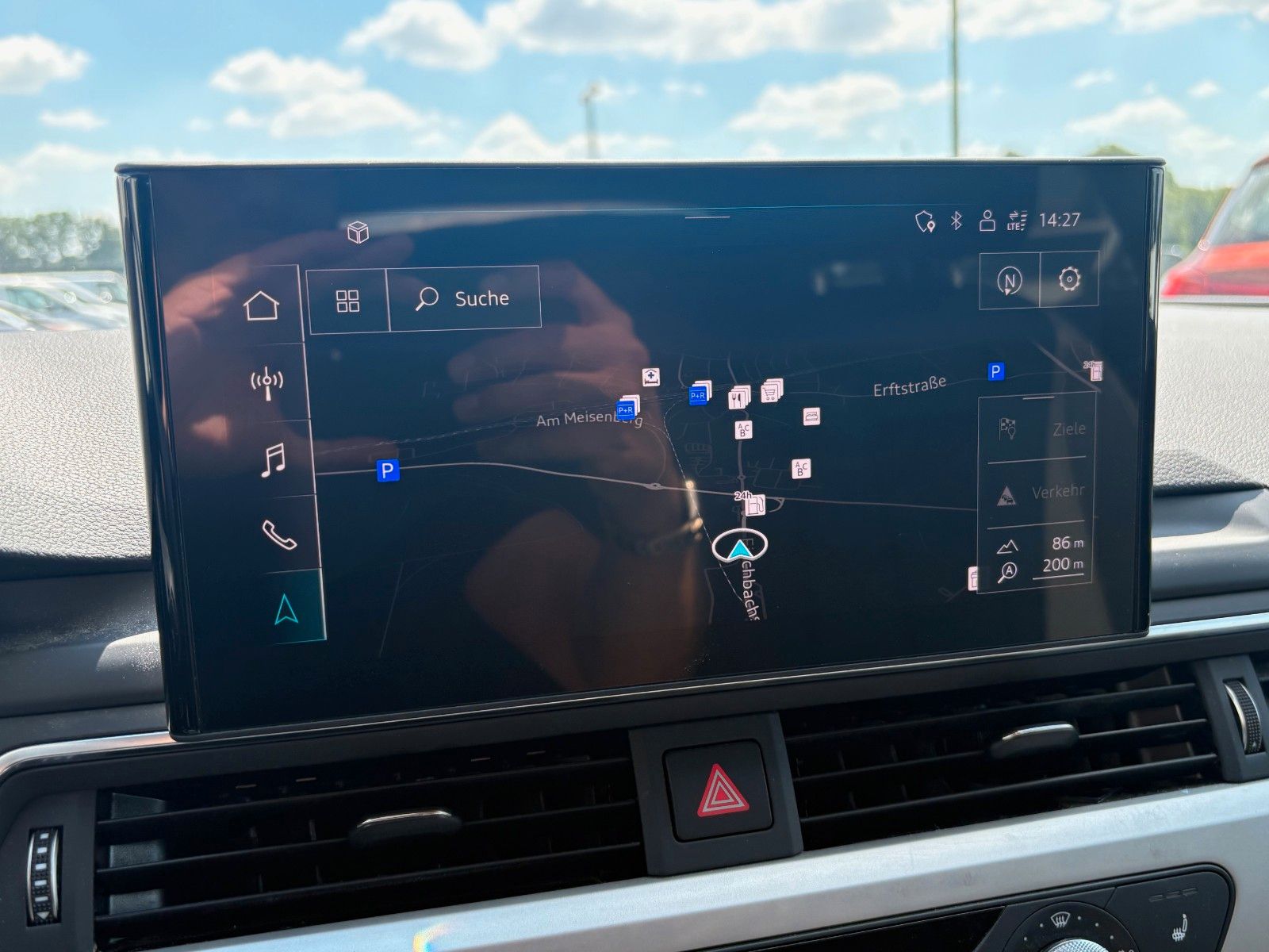 Fahrzeugabbildung Audi A4 Avant 35 TDI advanced Aut Navi LED AHK Kamera