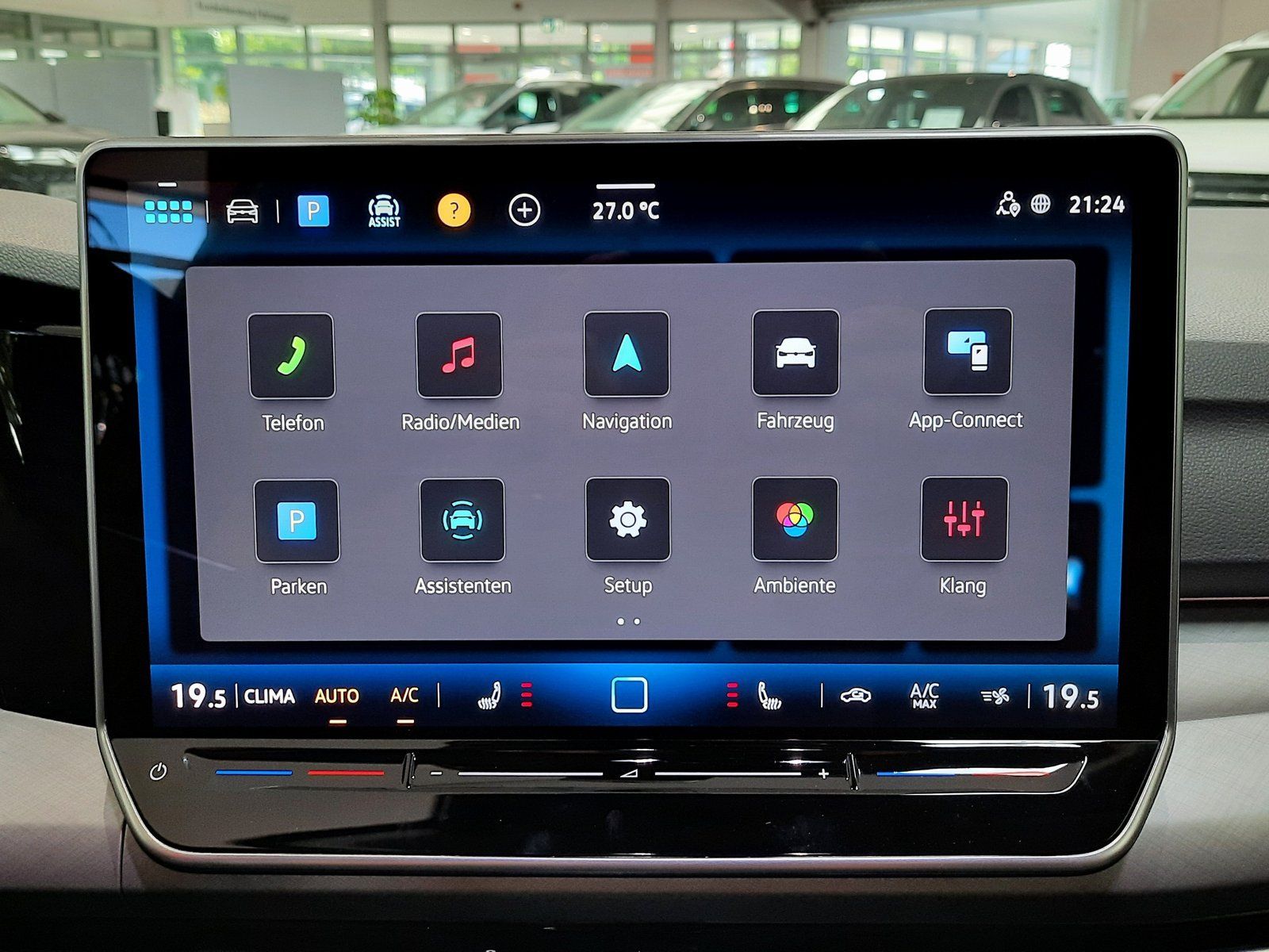 Fahrzeugabbildung Volkswagen Golf Variant TDI Life DSG *AHK*Cam*APP*LED*Shzg*