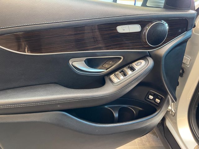 Mercedes-Benz GLC 250 4Matic *LED*AHK*KAMERA*NAVI*SHZ*TEMPOMAT