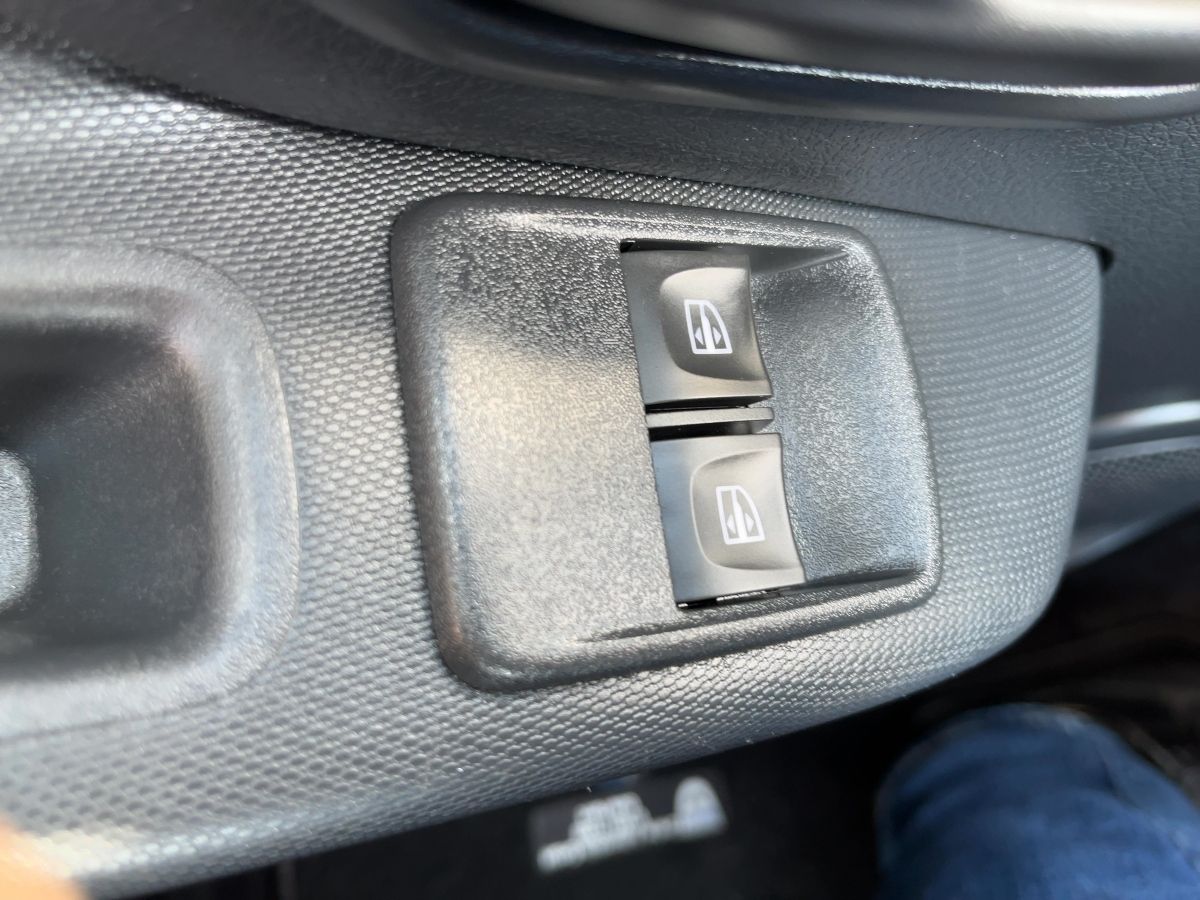 Fahrzeugabbildung Dacia Sandero Essential TCe 100 ECO-G Benzin & Autogas - mit KI generiert/bearbeitet