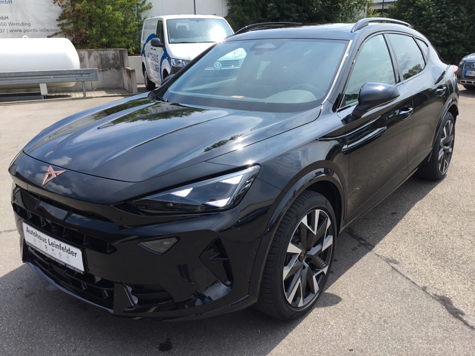 Fahrzeugabbildung CUPRA Formentor 2.0 TSI DSG 4WD+Pano+Matrix+AHK+19"