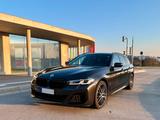 BMW 530i Touring A - M Sport FACELIFT LED ACC HEADUP - BMW 5 Series: Facelift