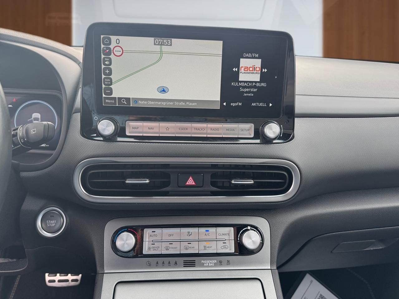 Fahrzeugabbildung Hyundai KONA PRIME *LEDER*HEADUP*NAVI*KRELL*SHZ*LHZ*RFK*