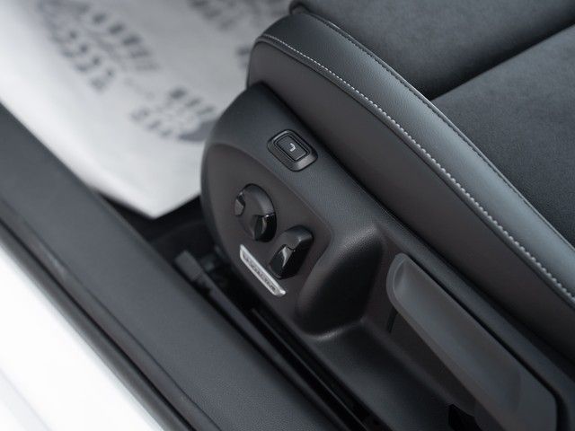 Passat Variant Business TDI DSG AHK 8-fach