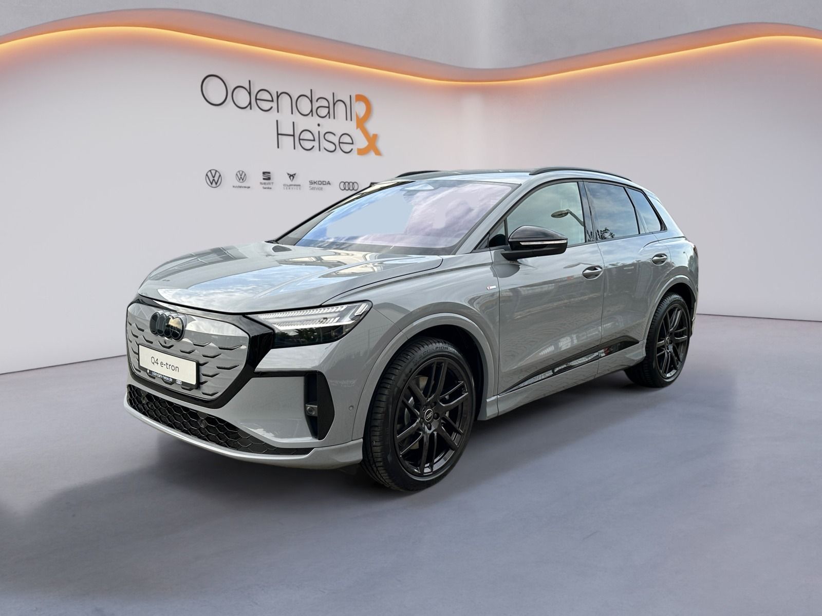 Audi Q4 SUV e-tron performance *Tech pro*