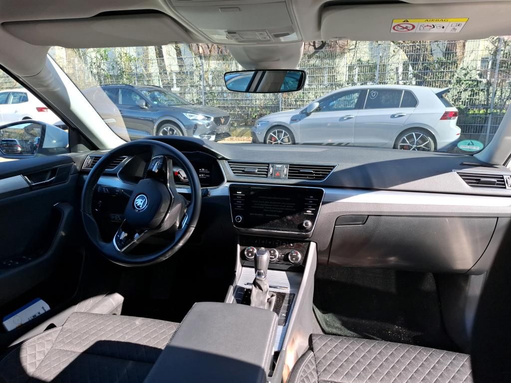 Fahrzeugabbildung SKODA Superb Combi TDI Ambition DSG LED AHK Navi VC AC