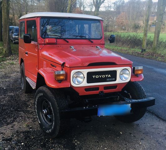 Toyota BJ42