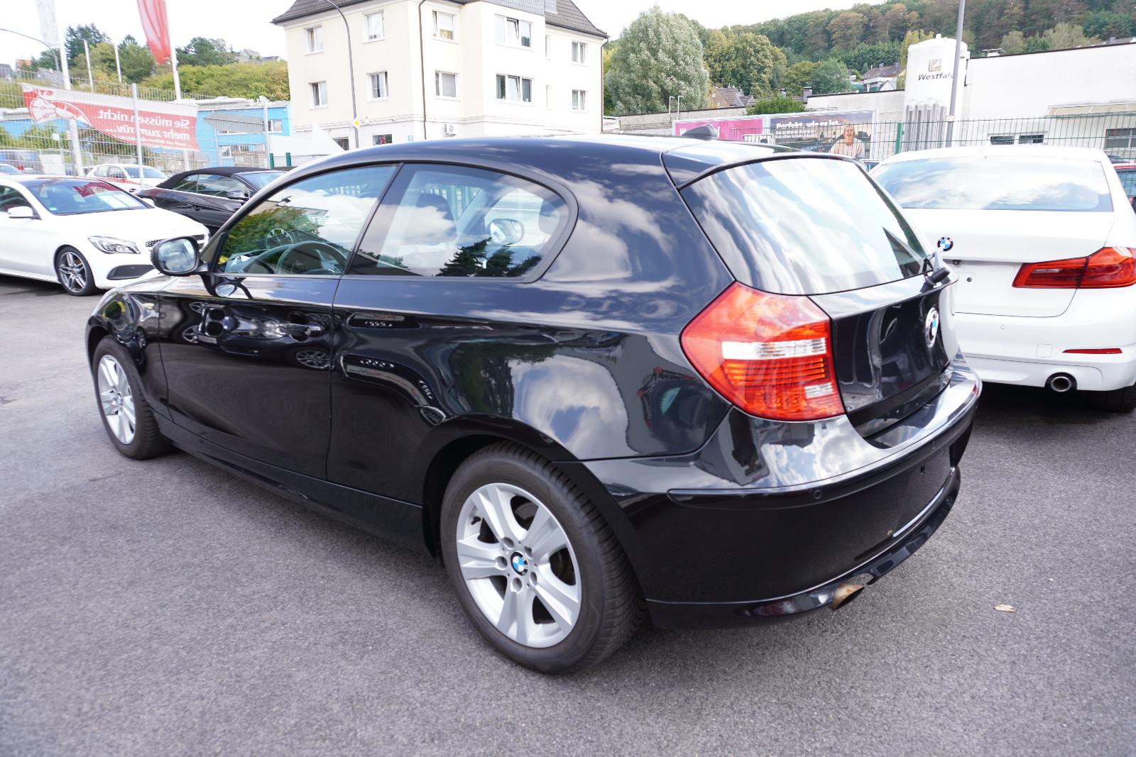 BMW 116 i Lifestyle *Automatik*Leder*Xenon*Navi*+++