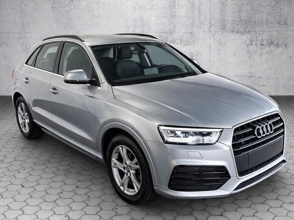 Audi Q3 2.0 TFSI Sport quattro*LED*Navig.*KeylessGO*