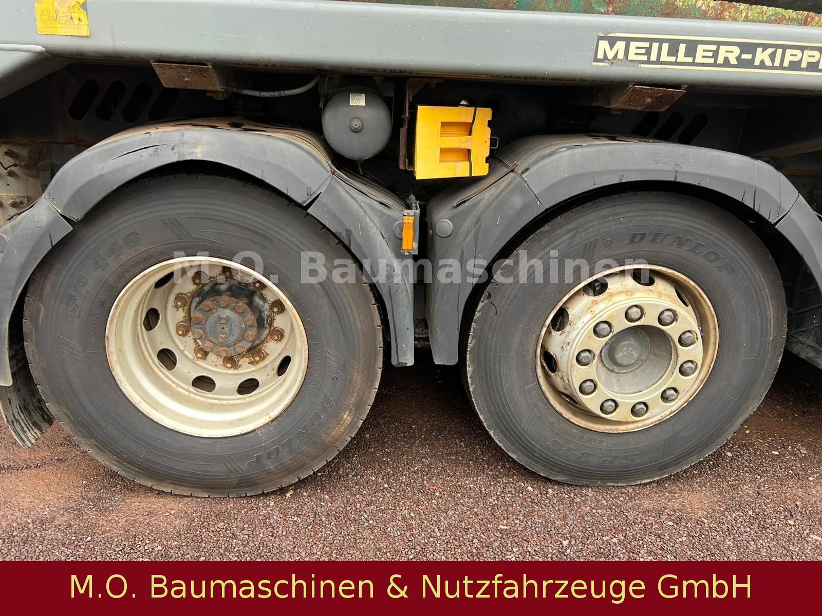 Fahrzeugabbildung DAF CF 85.410 T / AC / Euro 5 /6x2 /