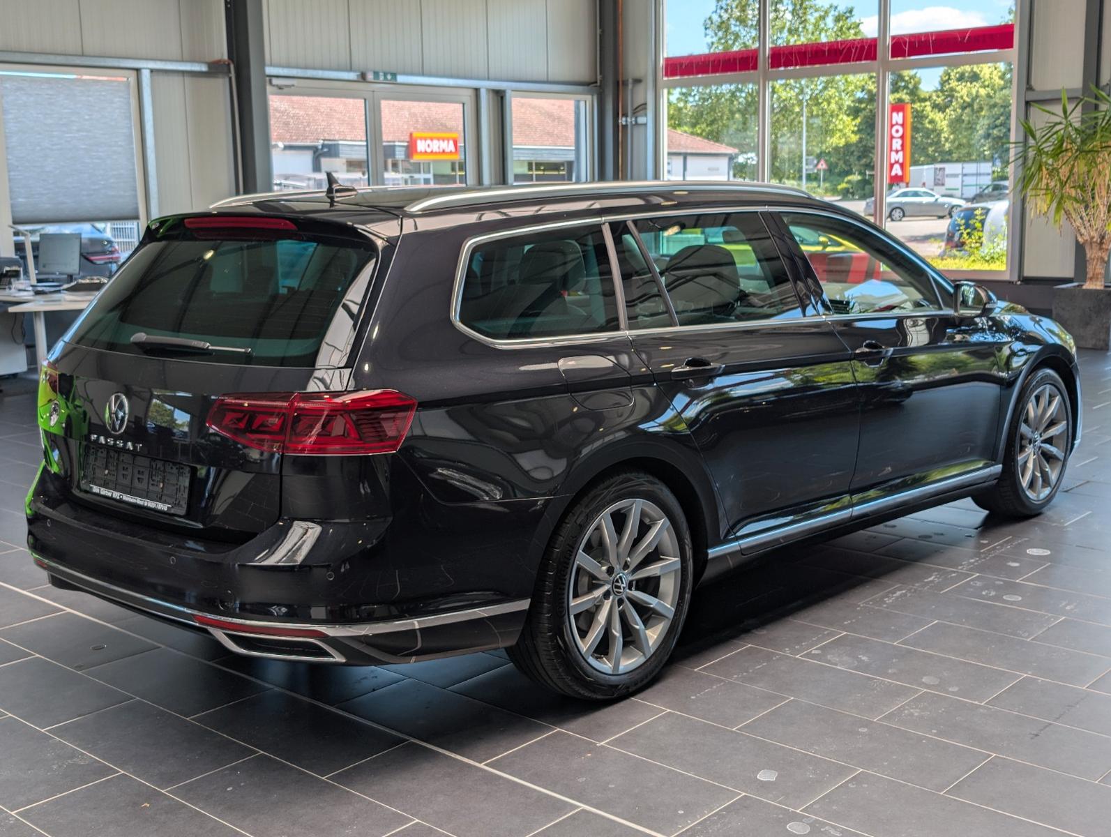 Volkswagen Passat 2.0 TDI SCR DSG Elegance 8-fach, миниатюра 4