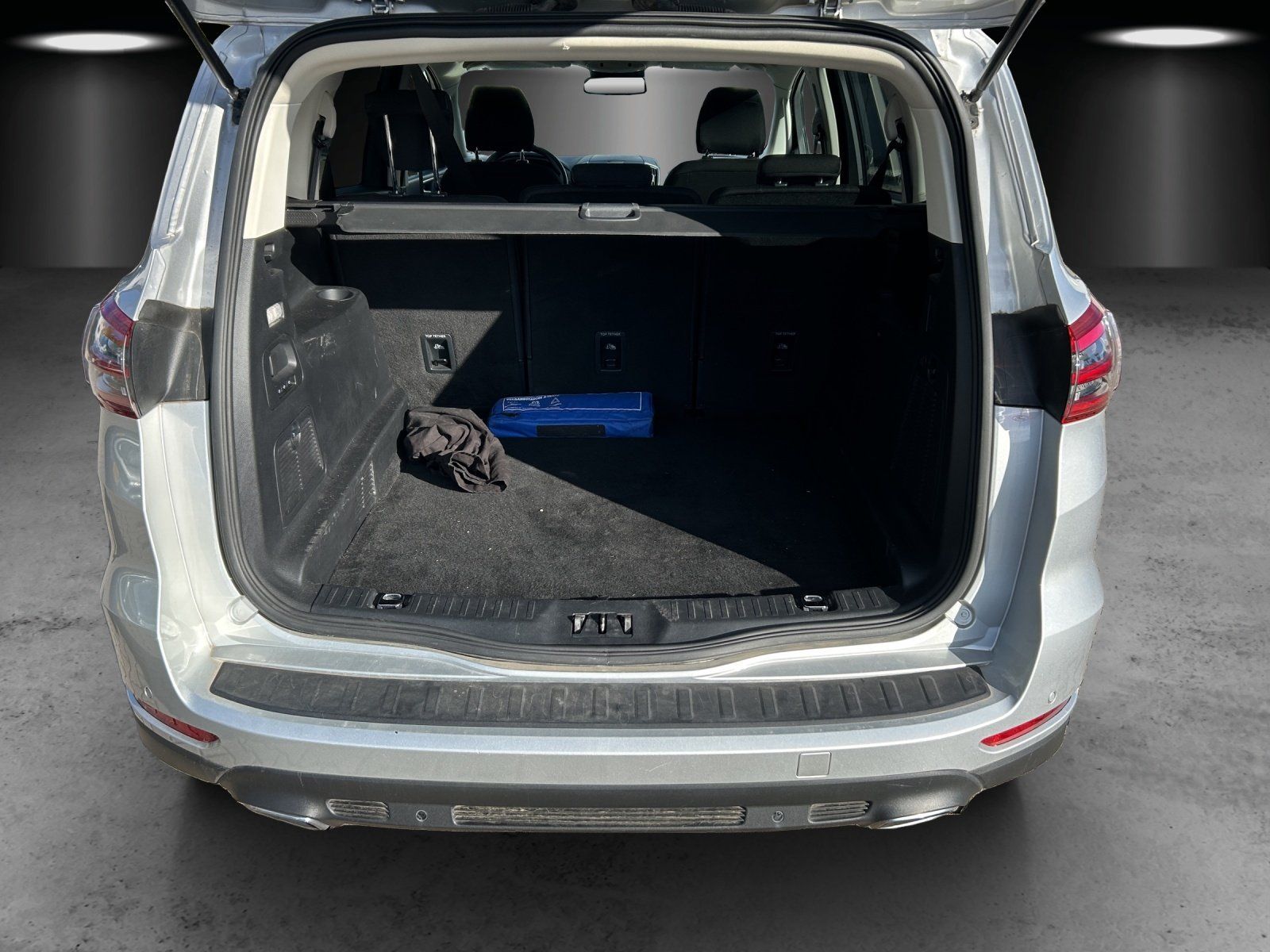 Fahrzeugabbildung Ford S-Max 2.0 EcoBlue Trend Start/Stopp  (EURO 6d)