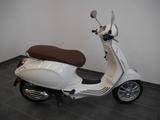 Vespa Primavera 50 // 1.Hand // 2023 // LED - VESPA ROLLER 50