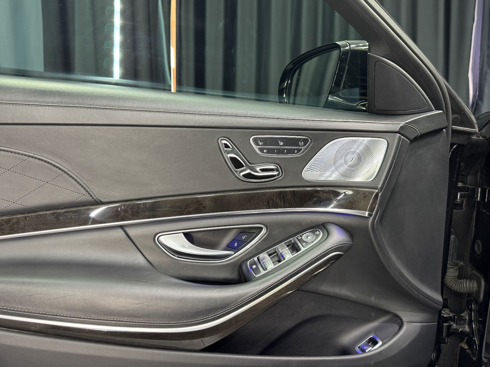 Fahrzeugabbildung Mercedes-Benz S 63 AMG 4Matic L|AMG DRIVERS|LANG|TV|VOLL