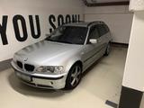 BMW e46 330i Touring - BMW 330 mit Benzin-Antrieb: Kombi, 330i E46