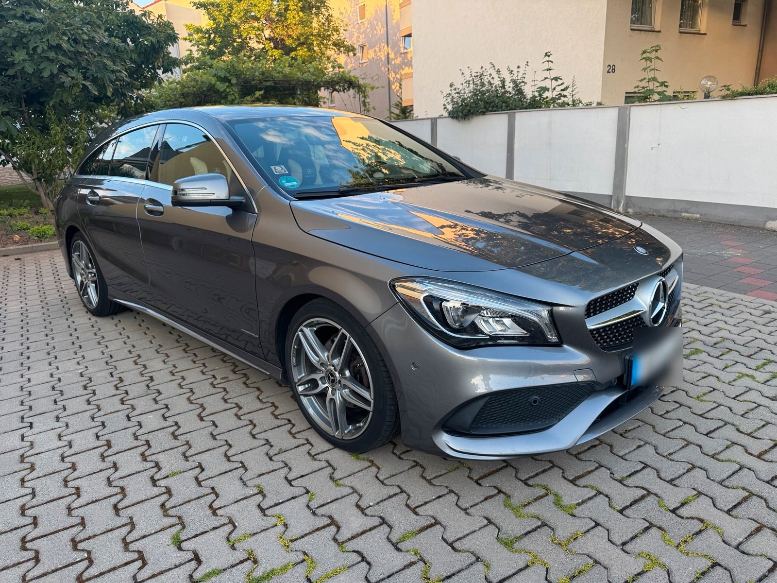 MERCEDES-BENZ Mercedes CLA 200 AMG Shooting Brake