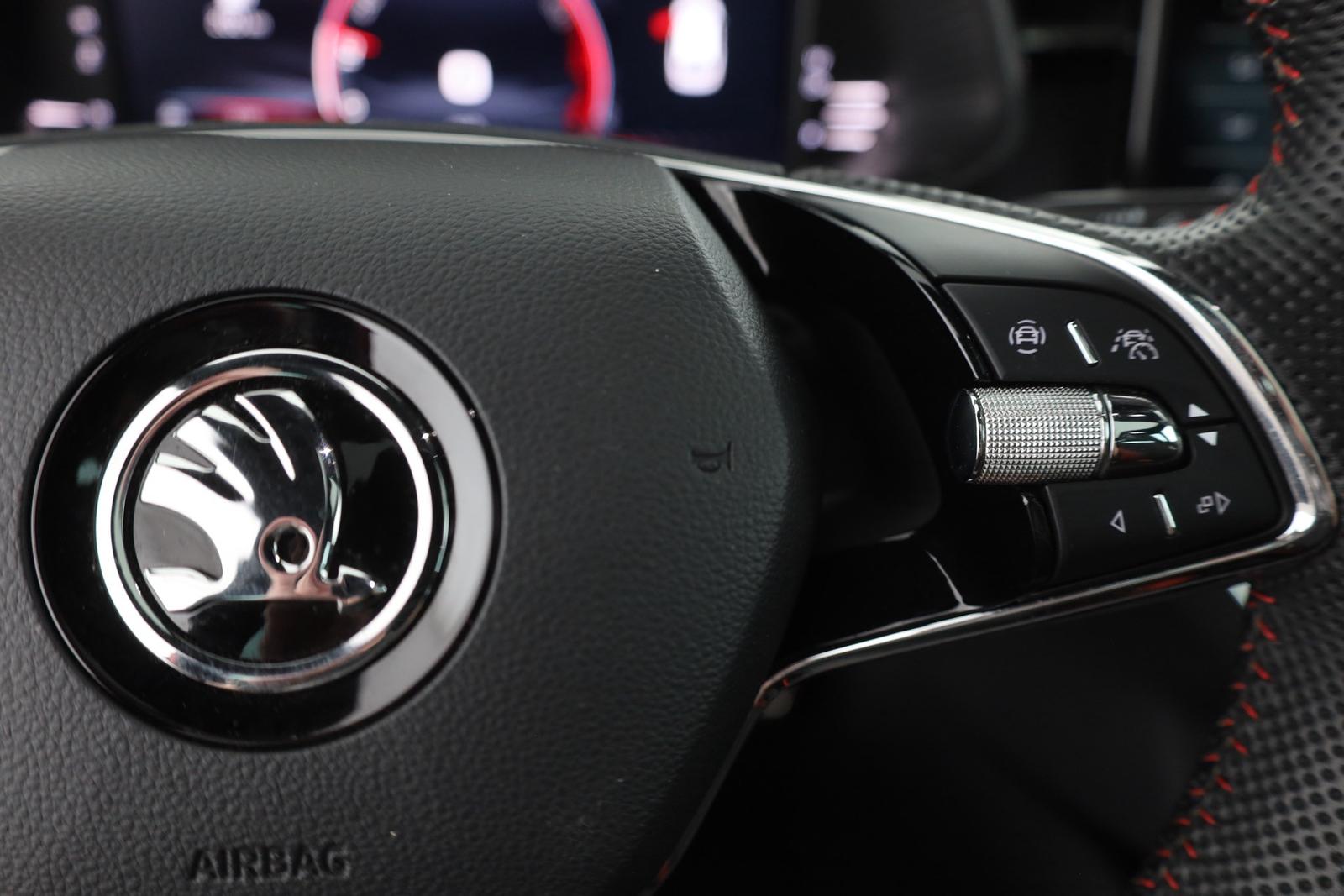 Skoda Scala 1.5 TSI Edition S ABT LED Navi Panorama