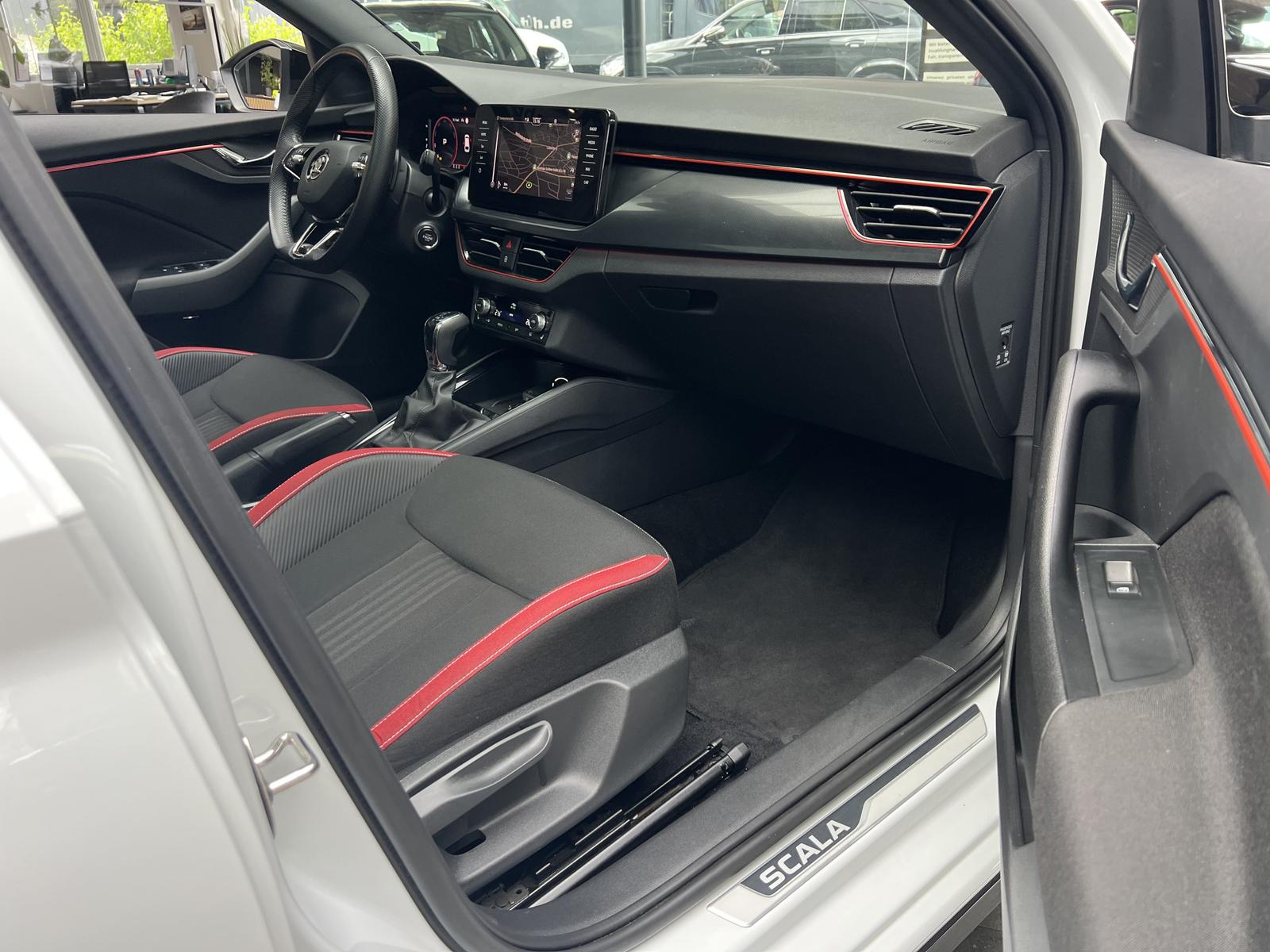 Skoda Scala 1.5 TSI Monte Carlo Panorama PDC SmartLink