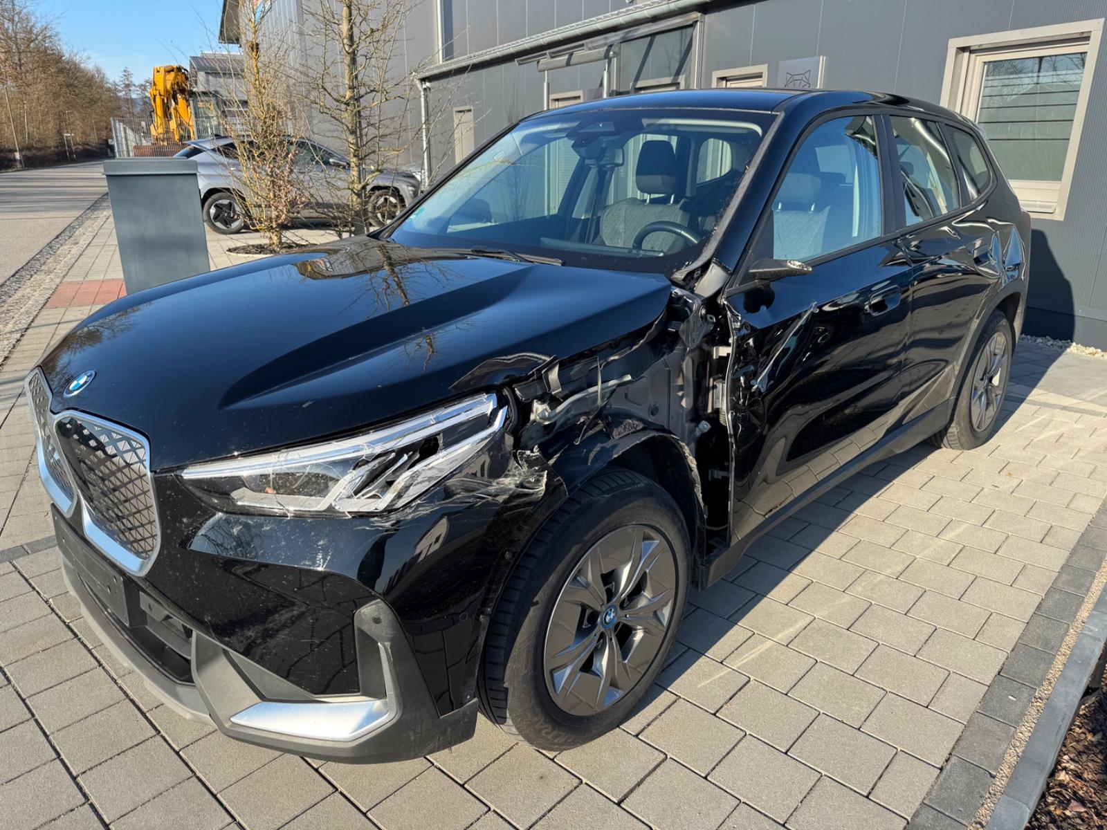 BMW iX1 30 xDrive