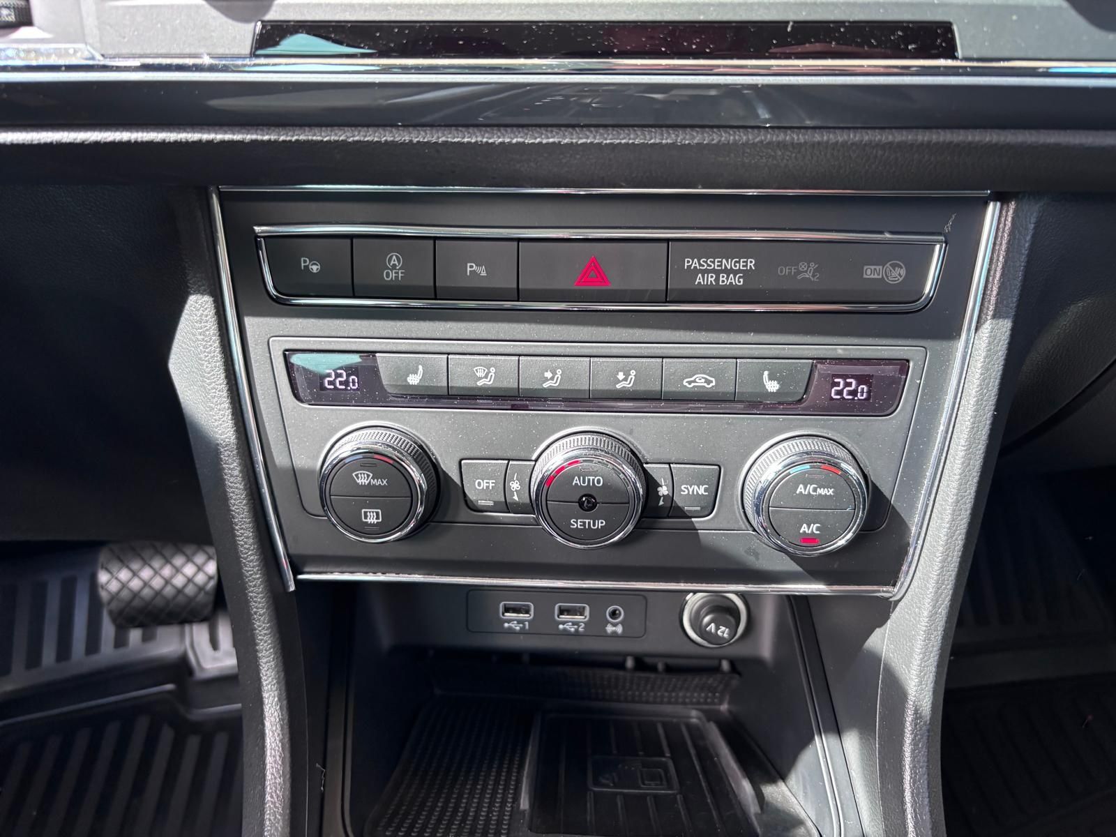 Fahrzeugabbildung SEAT Ateca Style LED NAVI ALU AHK