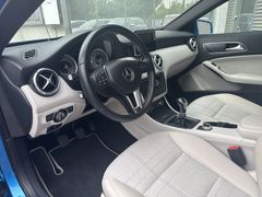 Fahrzeugabbildung Mercedes-Benz A 180 Urban XENON AHK SHZ PDC GRA