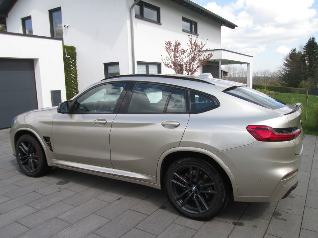 Image of BMW X4 M