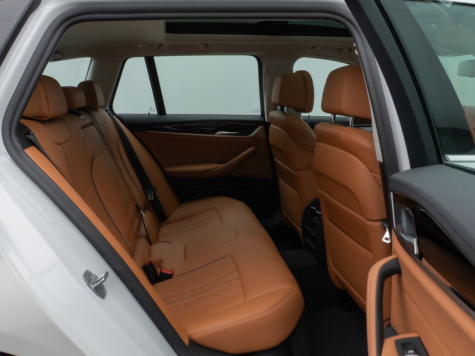Fahrzeugabbildung BMW 530d xD Luxury Line Panorama Kamera HUD DAB HiFi