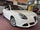 Alfa Romeo Giulietta Turismo*2.HAND*NAVI*SITZHEITZUNG* - Alfa Romeo in Duisburg