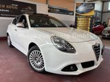Alfa Romeo Giulietta Turismo*2.HAND*NAVI*SITZHEITZUNG* - Alfa Romeo in Oberhausen