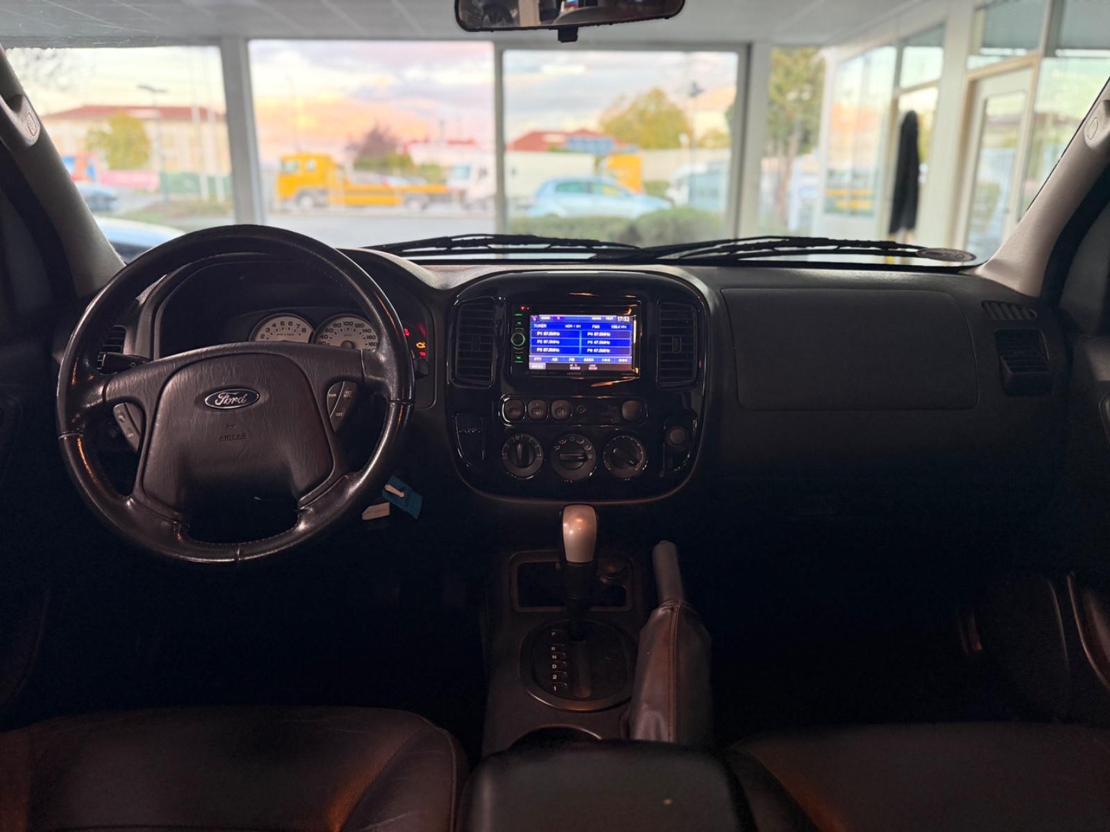 Ford Maverick 2006 — photo 12