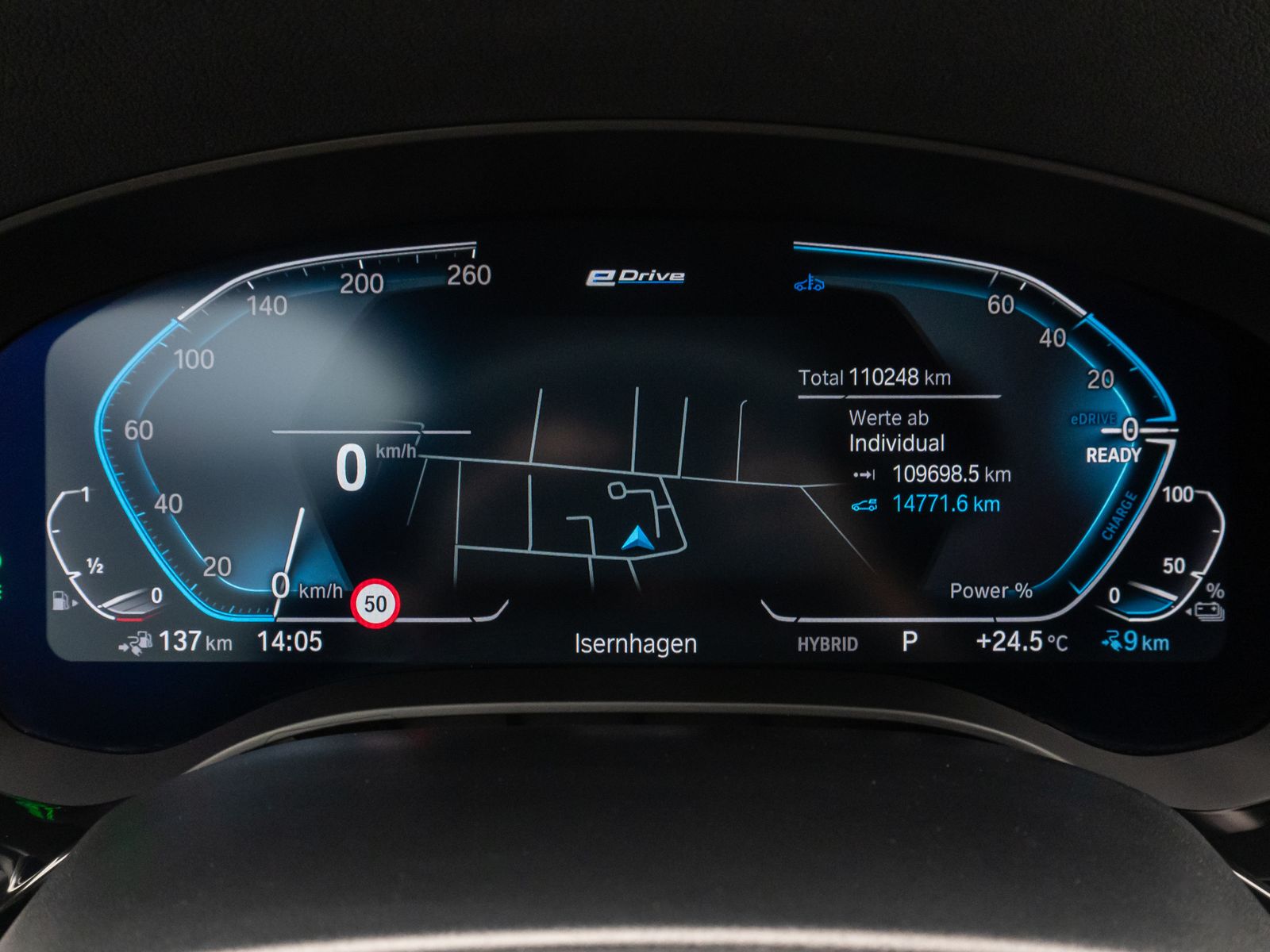 Fahrzeugabbildung BMW 530e xD Kamera DAB DisplKey HiFi Alarm 4*Klima
