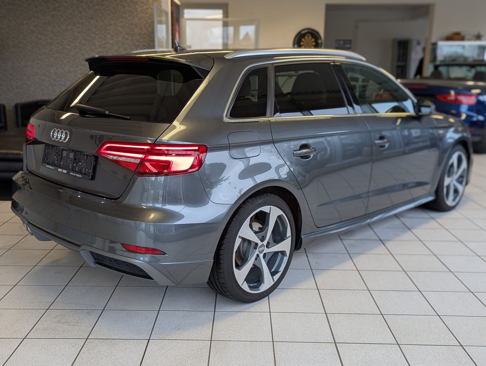 AUDI A3 1.5 TSI 3x S-Line Matrix-LED Bang & Olufsen - Image 6