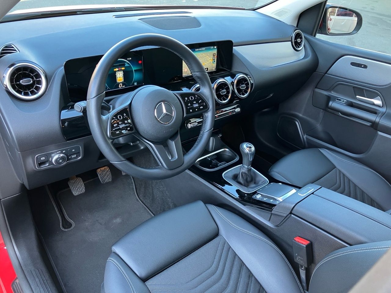 Fahrzeugabbildung Mercedes-Benz B 180 LED+NAVI+SHZ+CARPLAY+PARKASSIST.+VERKZ.ASS