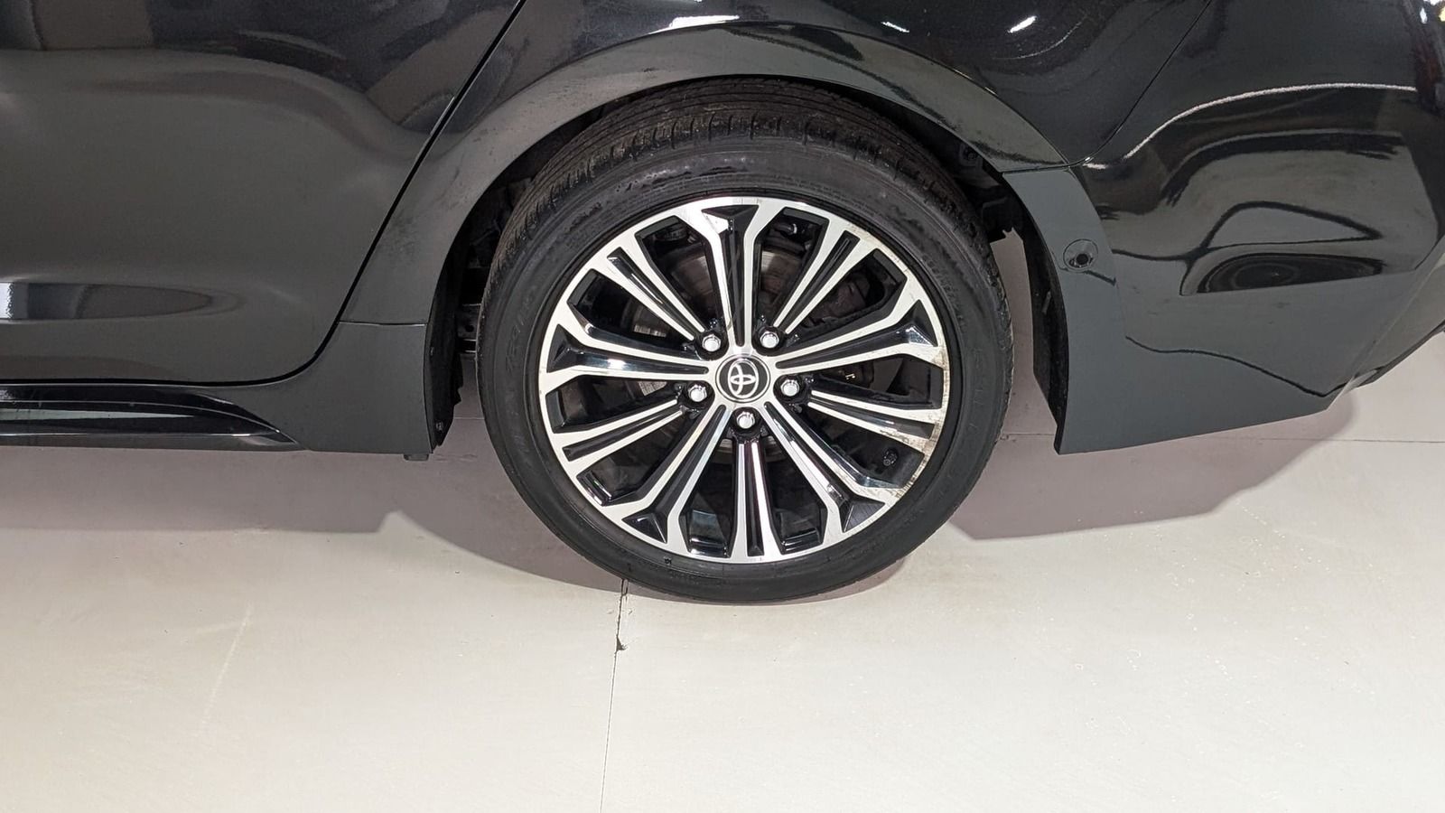 Fahrzeugabbildung Toyota Corolla Touring Sports 1.2 Team D * LED *