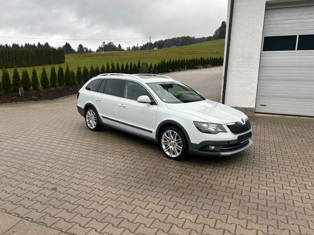 Skoda Superb Combi Elegance 4x4 Scout