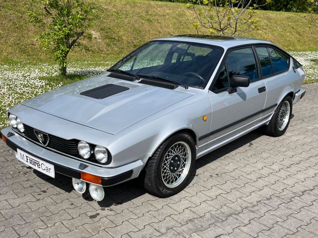 Alfa Romeo GTV 2,5L Top!!