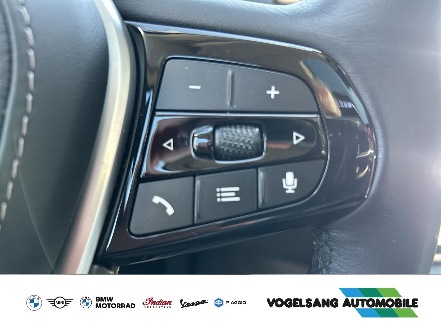 BMW 530 e Touring Panorma Komfortsitze Head-Up WLAN 