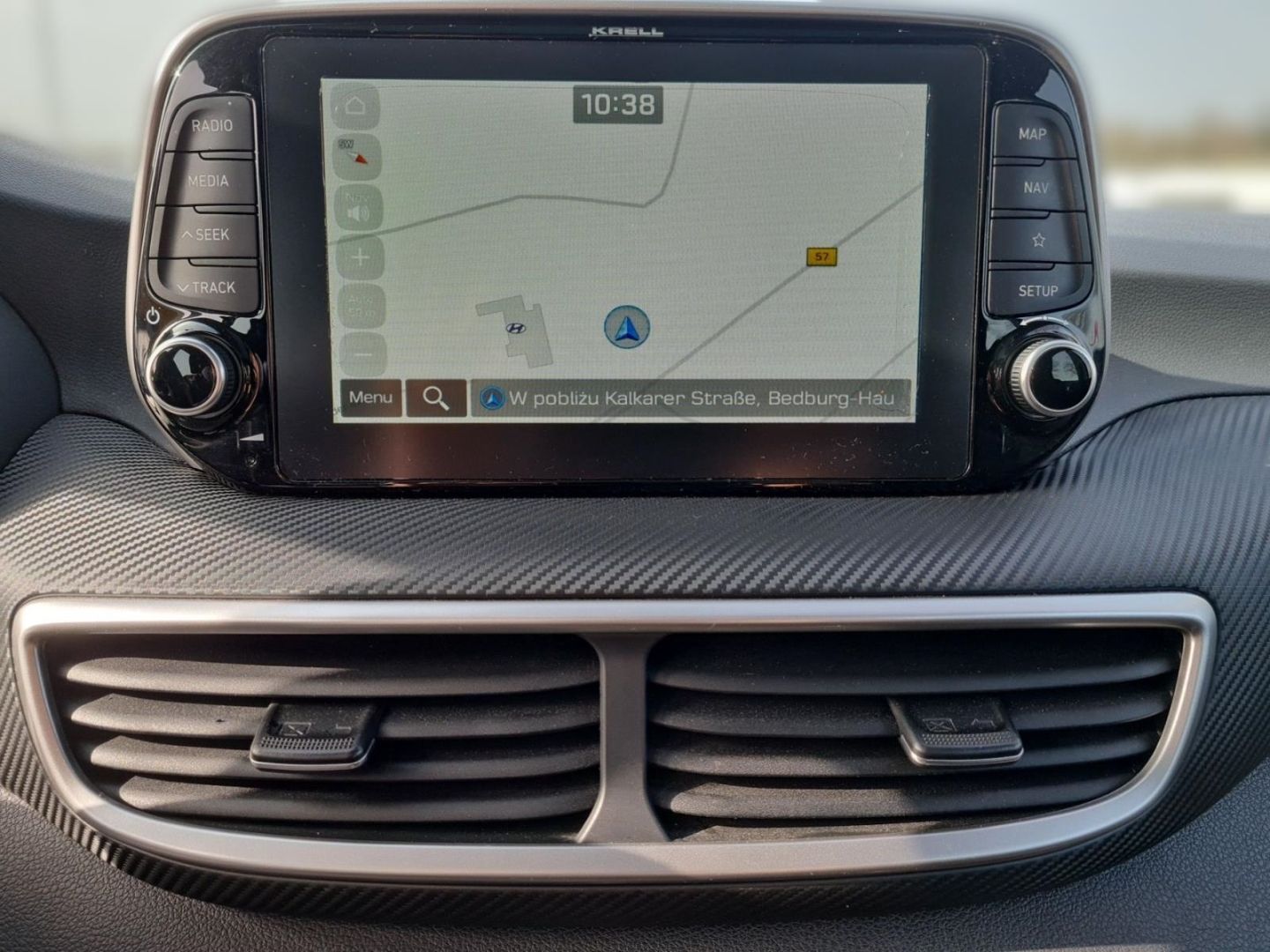 Fahrzeugabbildung Hyundai Tucson TREND 1.6 CRDi PANO+NAVI+PDC+KLIMA+SHZ