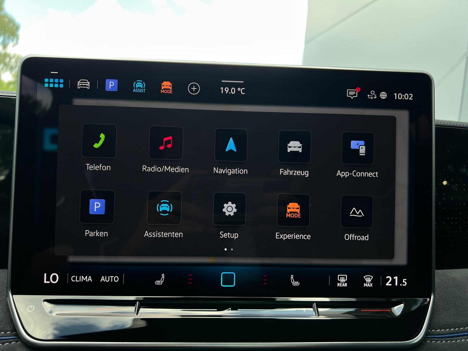 Fahrzeugabbildung Volkswagen Tiguan R-Line 2.0 TDI DSG 4MOTION *AHK, Navi, Pa