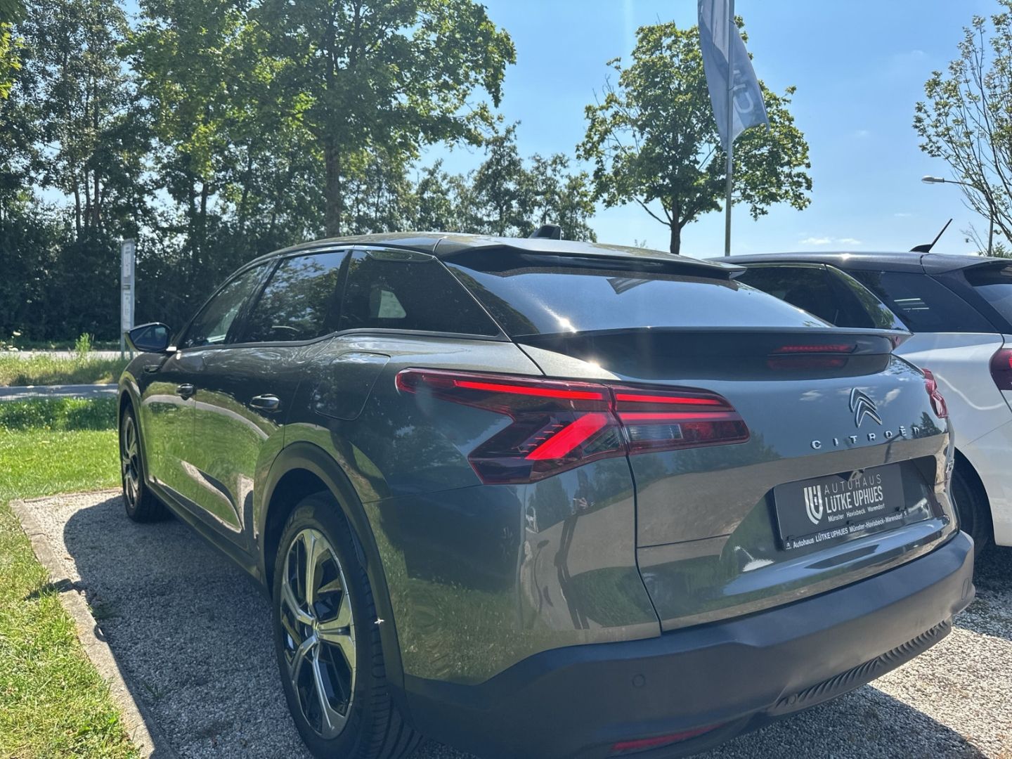 Citroën C5X Plug-in-Hybrid 225 e-EAT8 Feel Pack Navi imagem 3