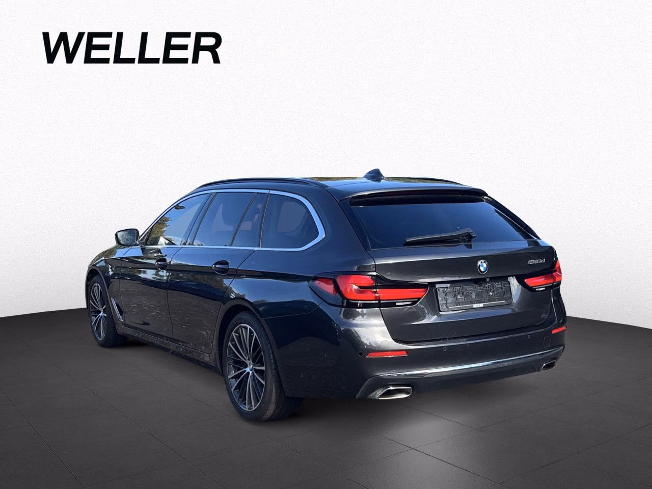 BMW 520d Tour LiveCPr,Pano,AHK,PA+,DA-Pr,StHzg,H/K