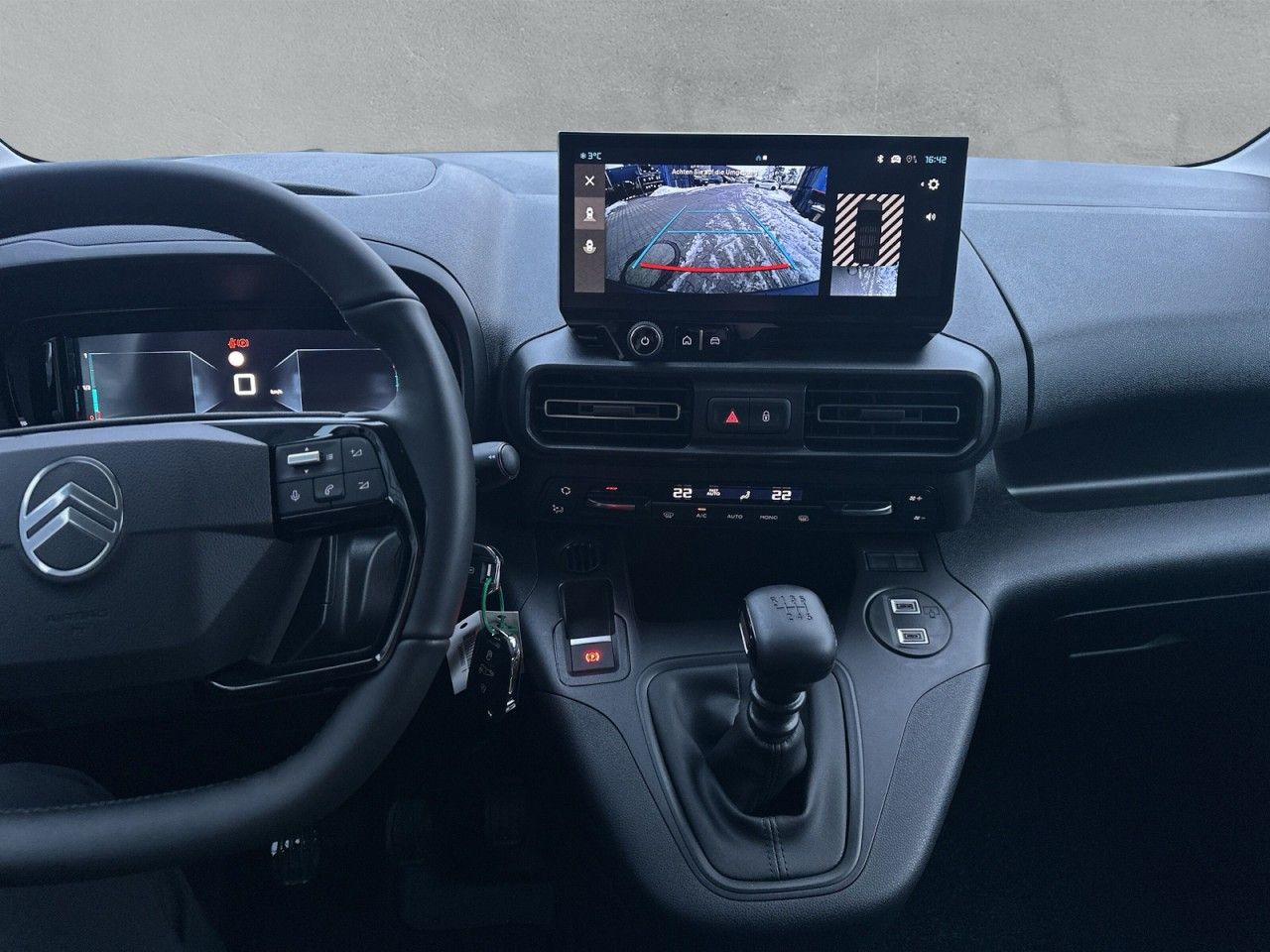 Fahrzeugabbildung Citroën Berlingo Kastenwagen M XTR Diesel 100