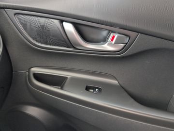 Hyundai Kona Elektro Select 2WD 64kWh *ACC*LED*SITZHEIZ*